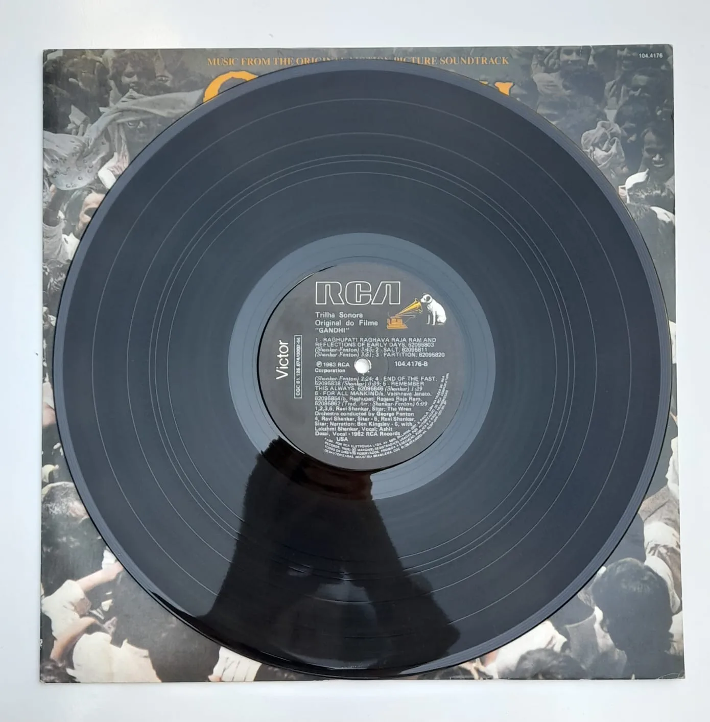 LP Ravi Shankar, George Fenton – Gandhi (Trilha Sonora) - Imagem 3