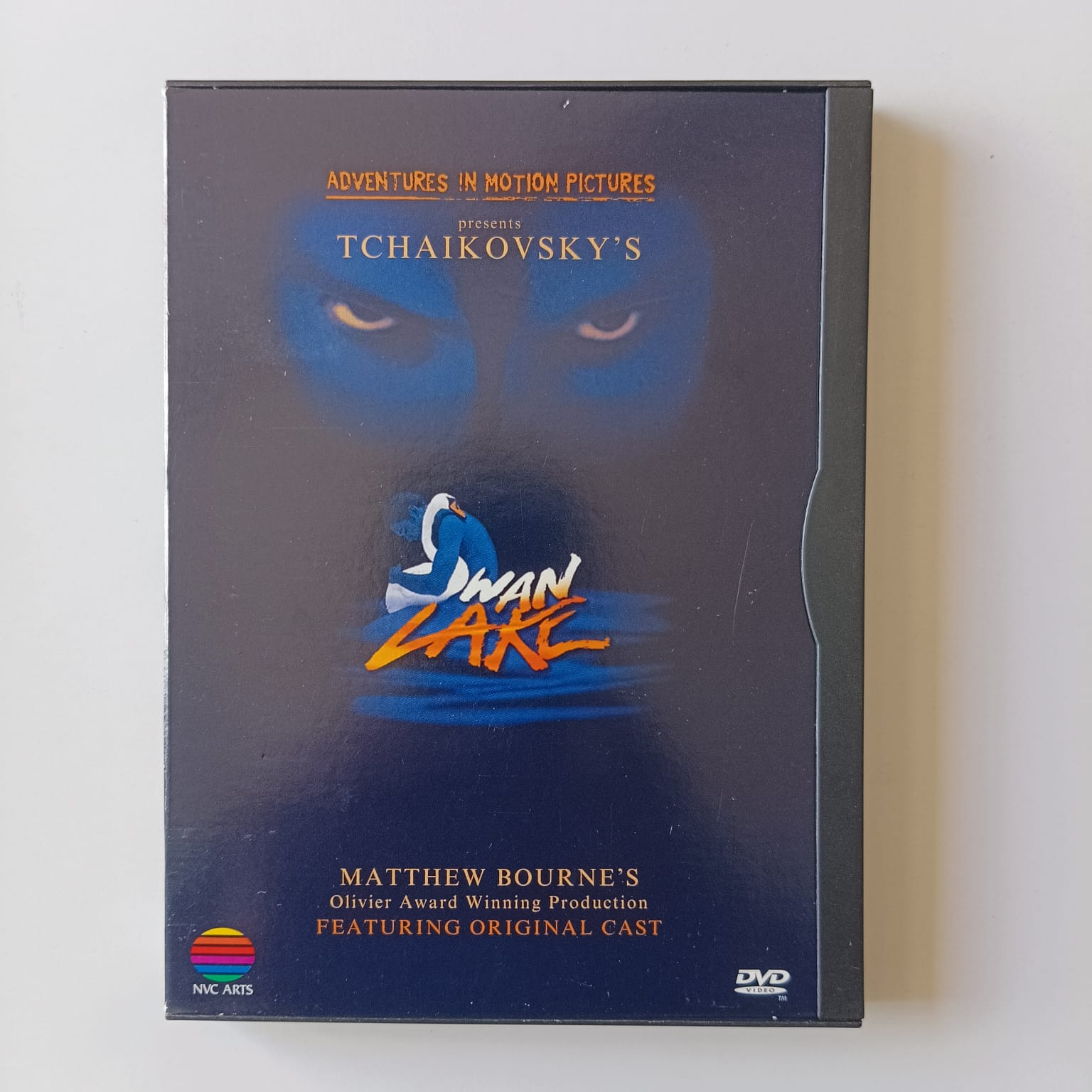 DVD Tchaikovsky - Swan Lake - Cor: Matthew Bourne's - Importado