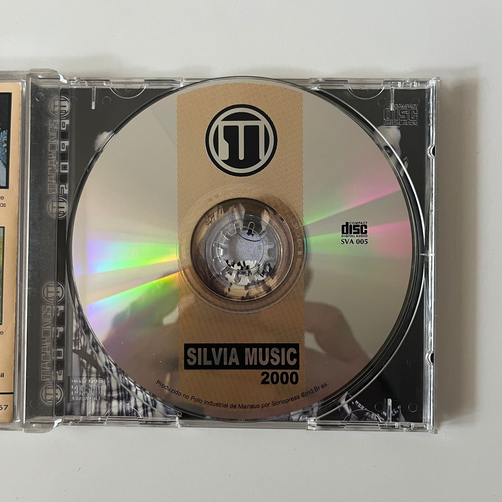 CD Macakongs 2099 – Bikinis Don't Kill But Ignorance Does - Imagem 3