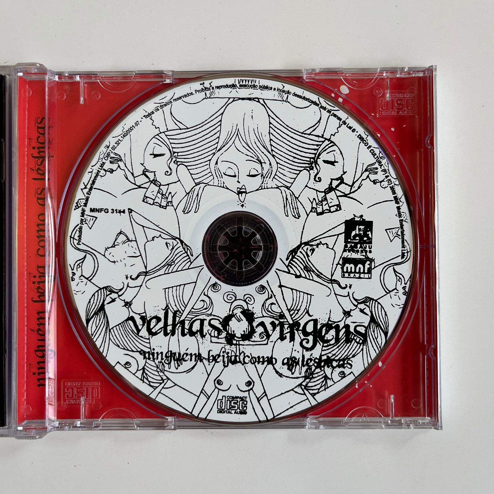 CD Velhas Virgens – Ninguém Beija Como As Lésbicas - Imagem 3