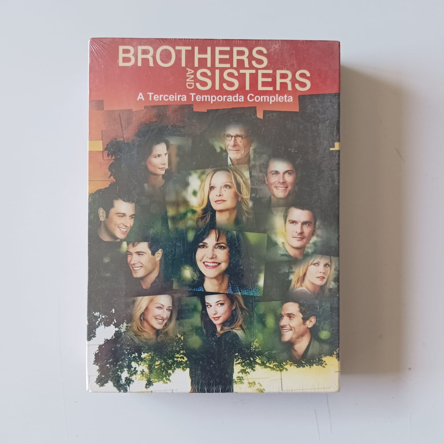 DVD Brothers and Sisters - Temporadas 1 a 4 - Lacrado - Imagem 5