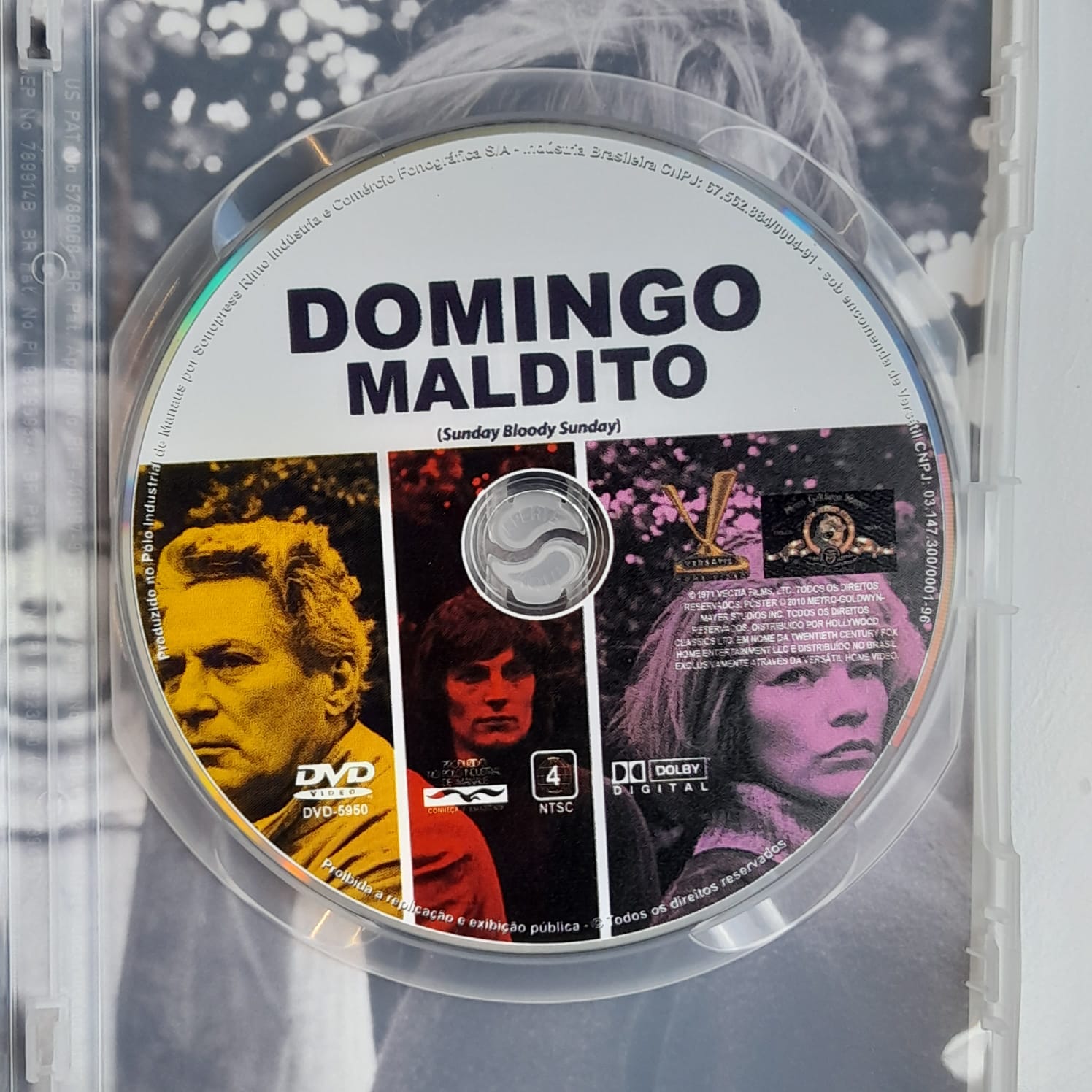 DVD Domingo Maldito - Imagem 3