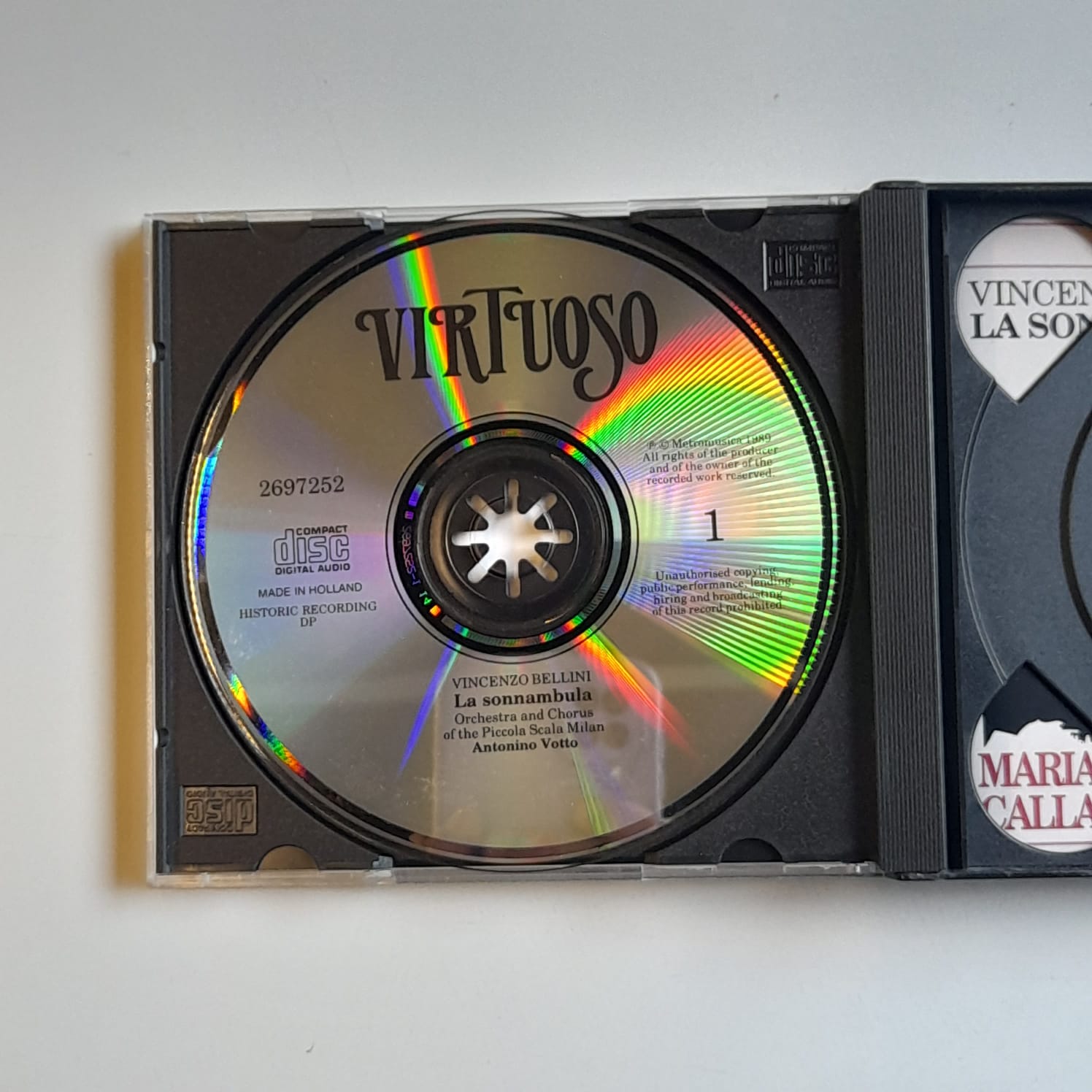 Box (2 CDs) Bellini - La Sonnambula - Reg: Antonino Votto - Importado - Imagem 4