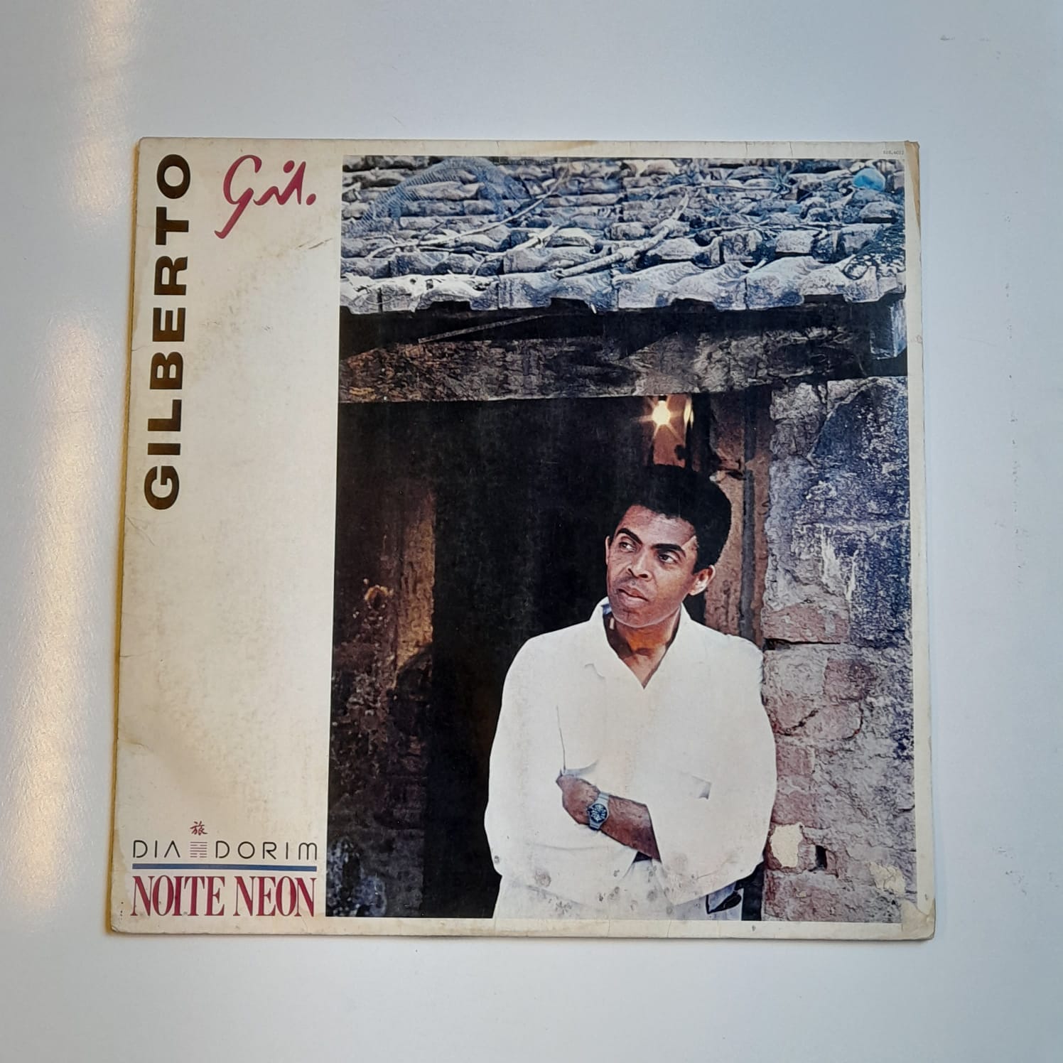 LP Gilberto Gil – Dia Dorim Noite Neon
