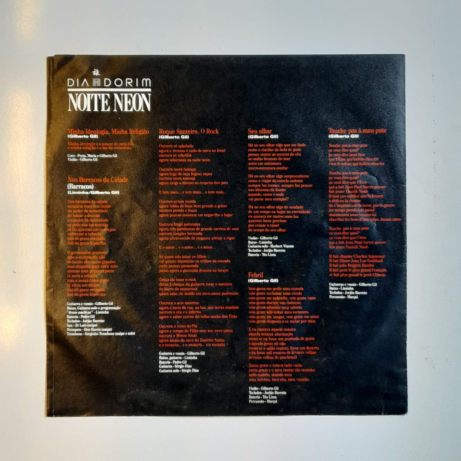 LP Gilberto Gil – Dia Dorim Noite Neon - Imagem 3