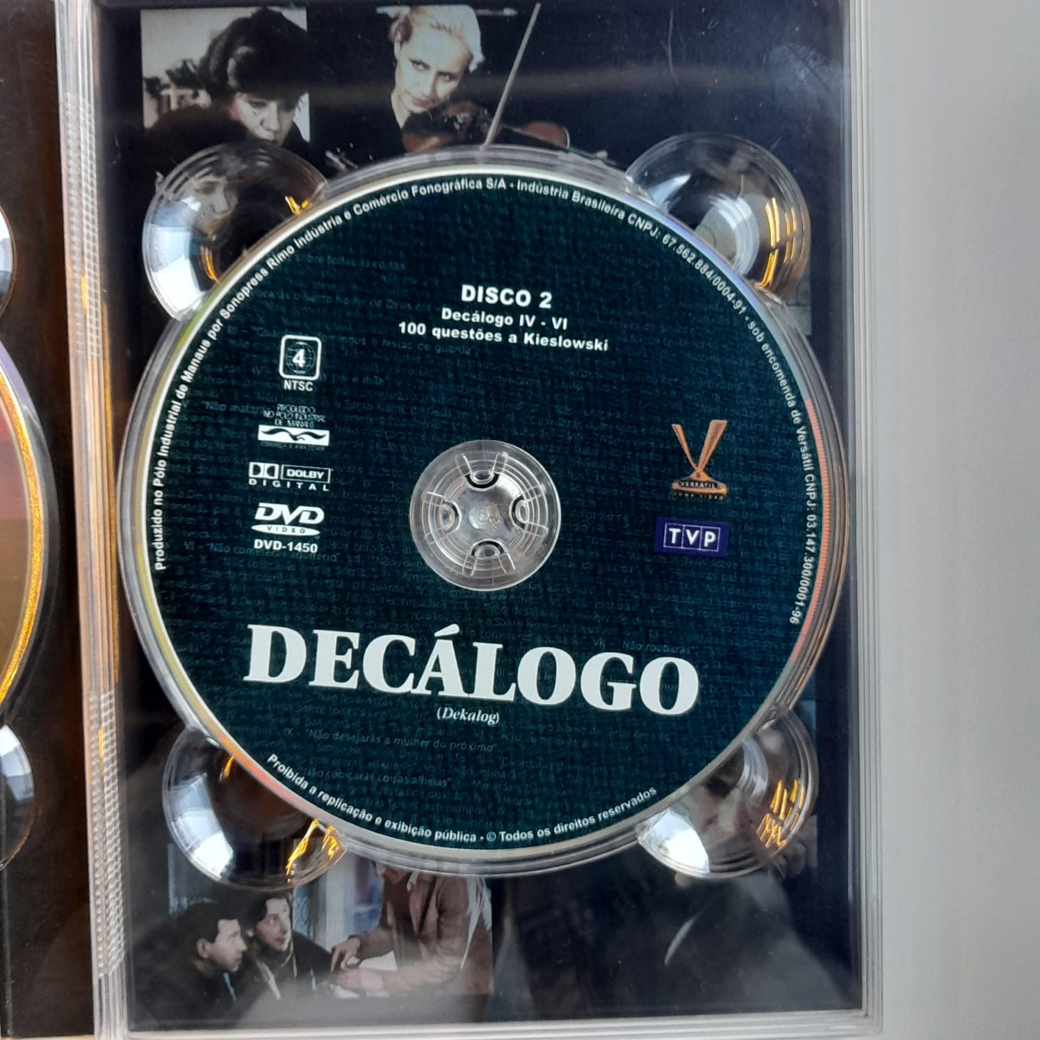 Box DVDs Decálogo - A Monumental Obra de Krzysztof Kieslowski (4 DVDs) - Imagem 5