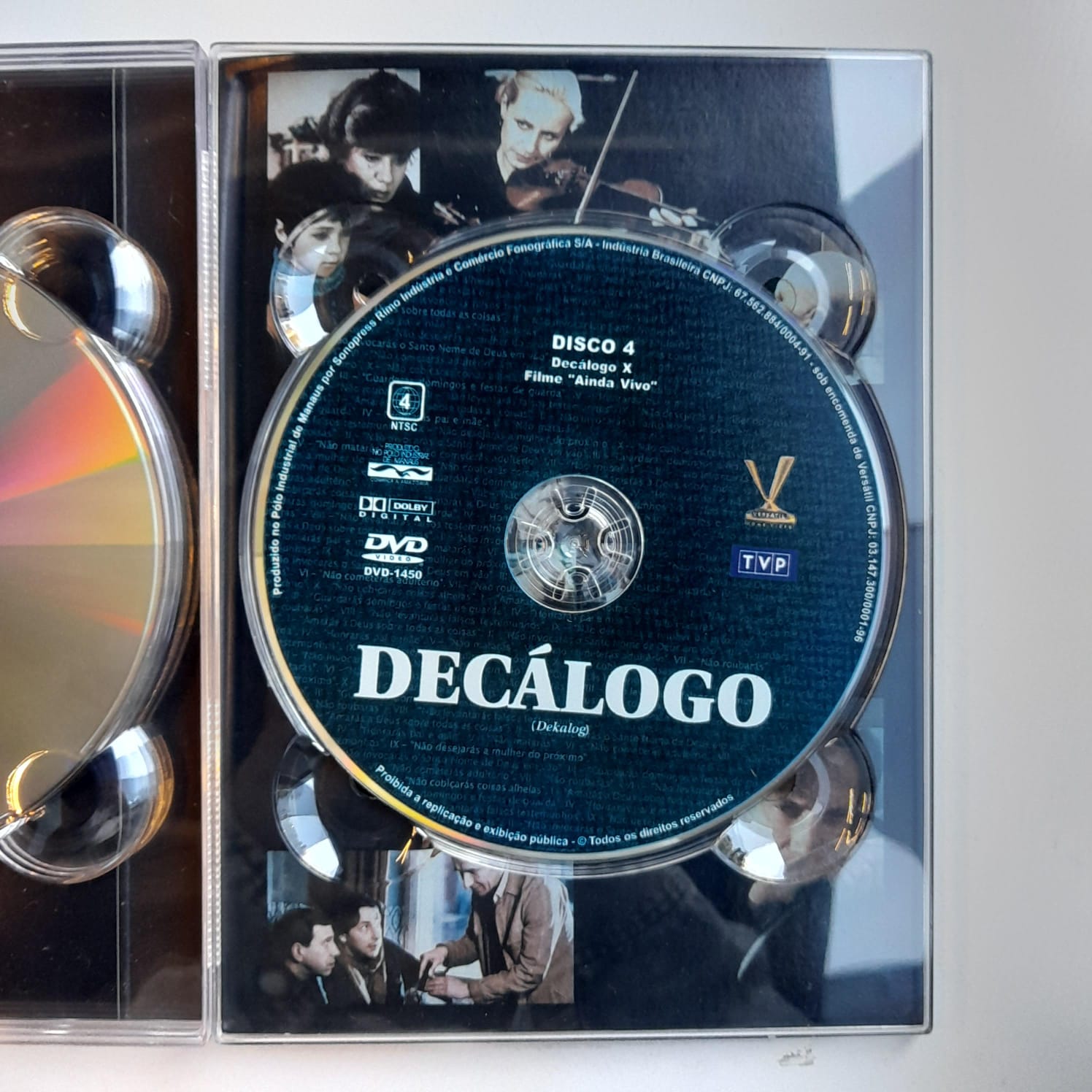Box DVDs Decálogo - A Monumental Obra de Krzysztof Kieslowski (4 DVDs) - Imagem 4