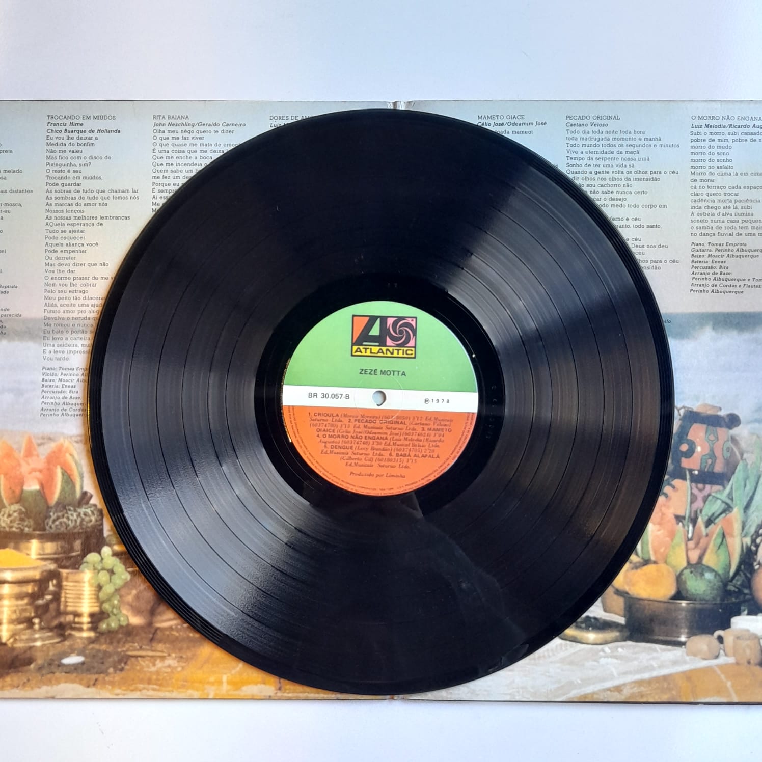 LP Zezé Motta – Zezé Motta (1978) - Imagem 4
