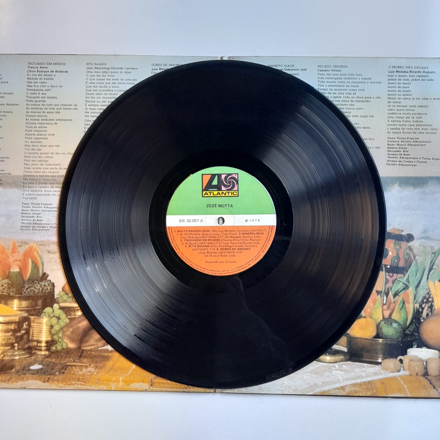 LP Zezé Motta – Zezé Motta (1978) - Imagem 3