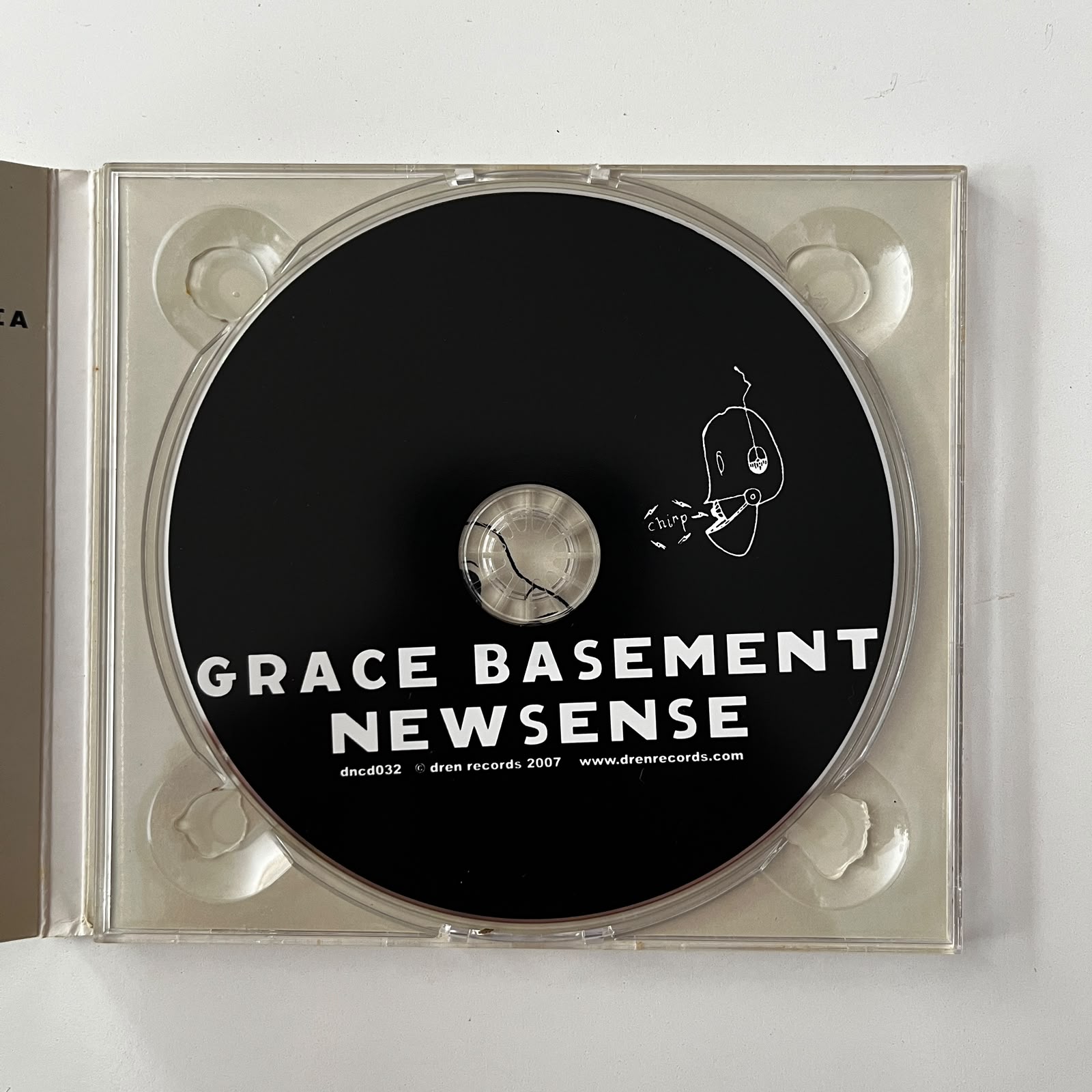 CD Grace Basement – New Sense - Importado - Imagem 3