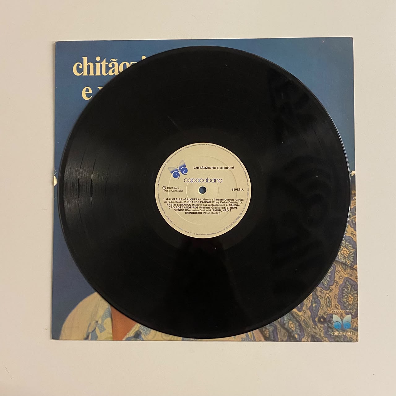 LP Chitãozinho & Xororó – Chitãozinho & Xororó (1972) - Imagem 4