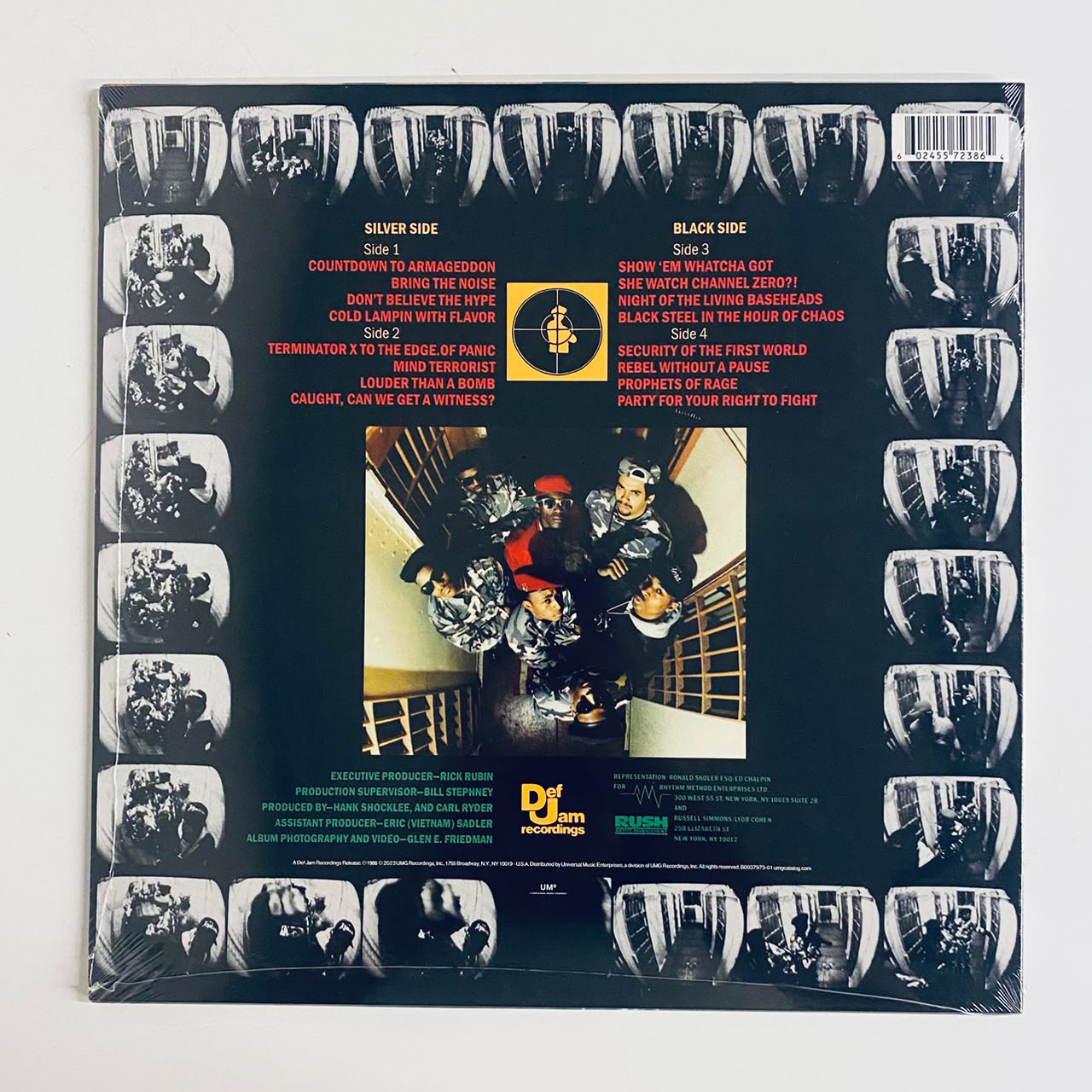 LP Public Enemy – It Takes A Nation Of Millions To Hold Us Back - Duplo Lacrado - Imagem 2