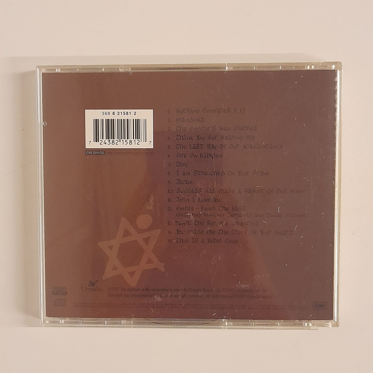 CD Sinéad O'Connor – So Far... The Best Of Sinéad O'Connor - Imagem 2