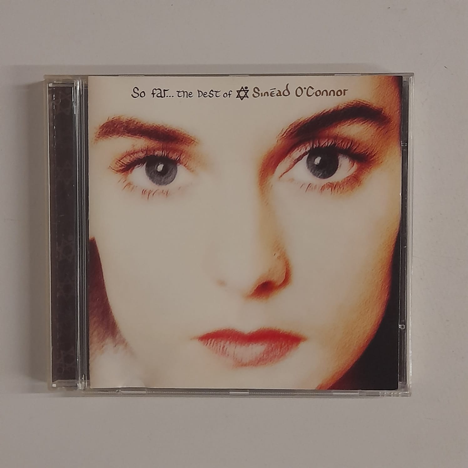 CD Sinéad O'Connor – So Far... The Best Of Sinéad O'Connor