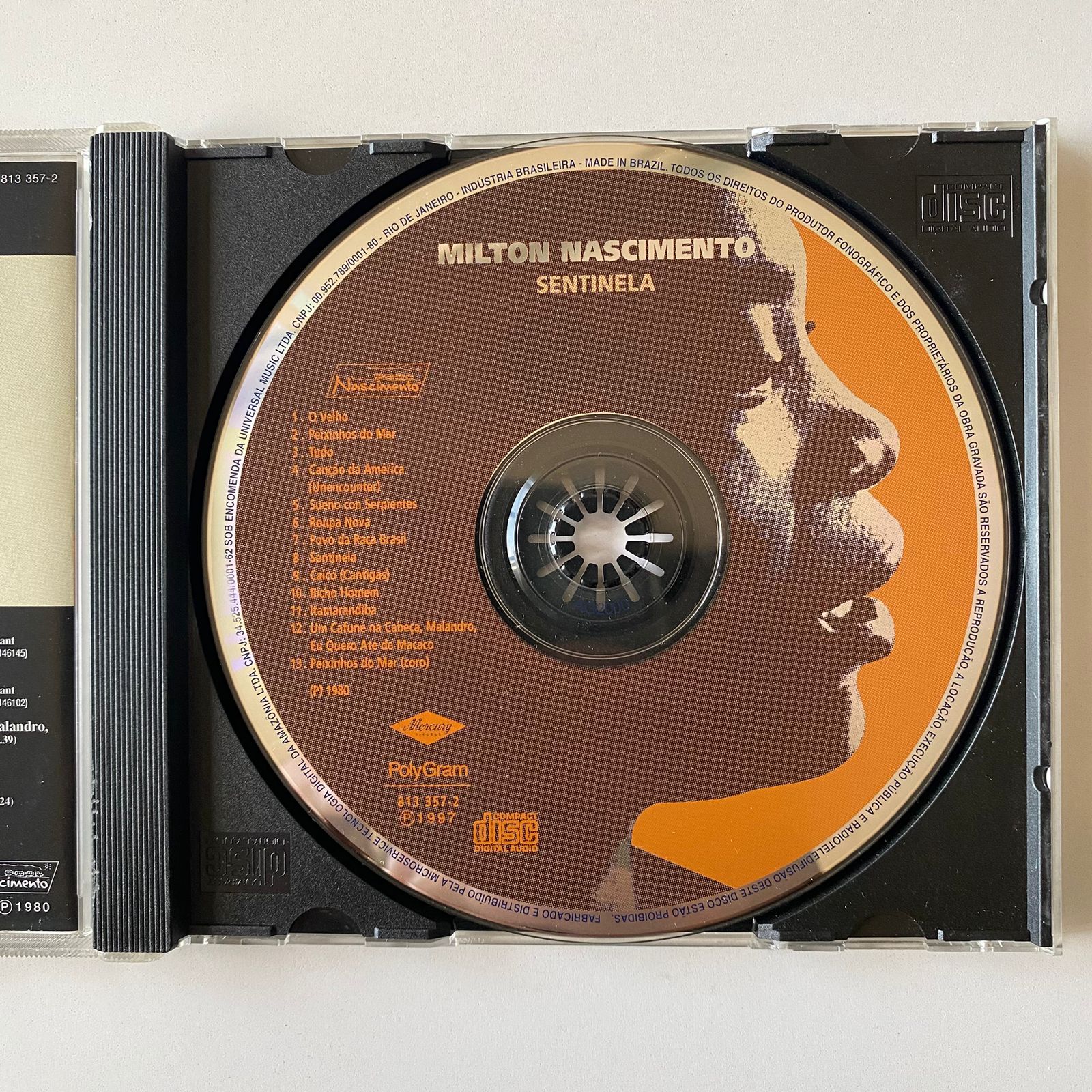 CD Milton Nascimento - Sentinela - Imagem 3