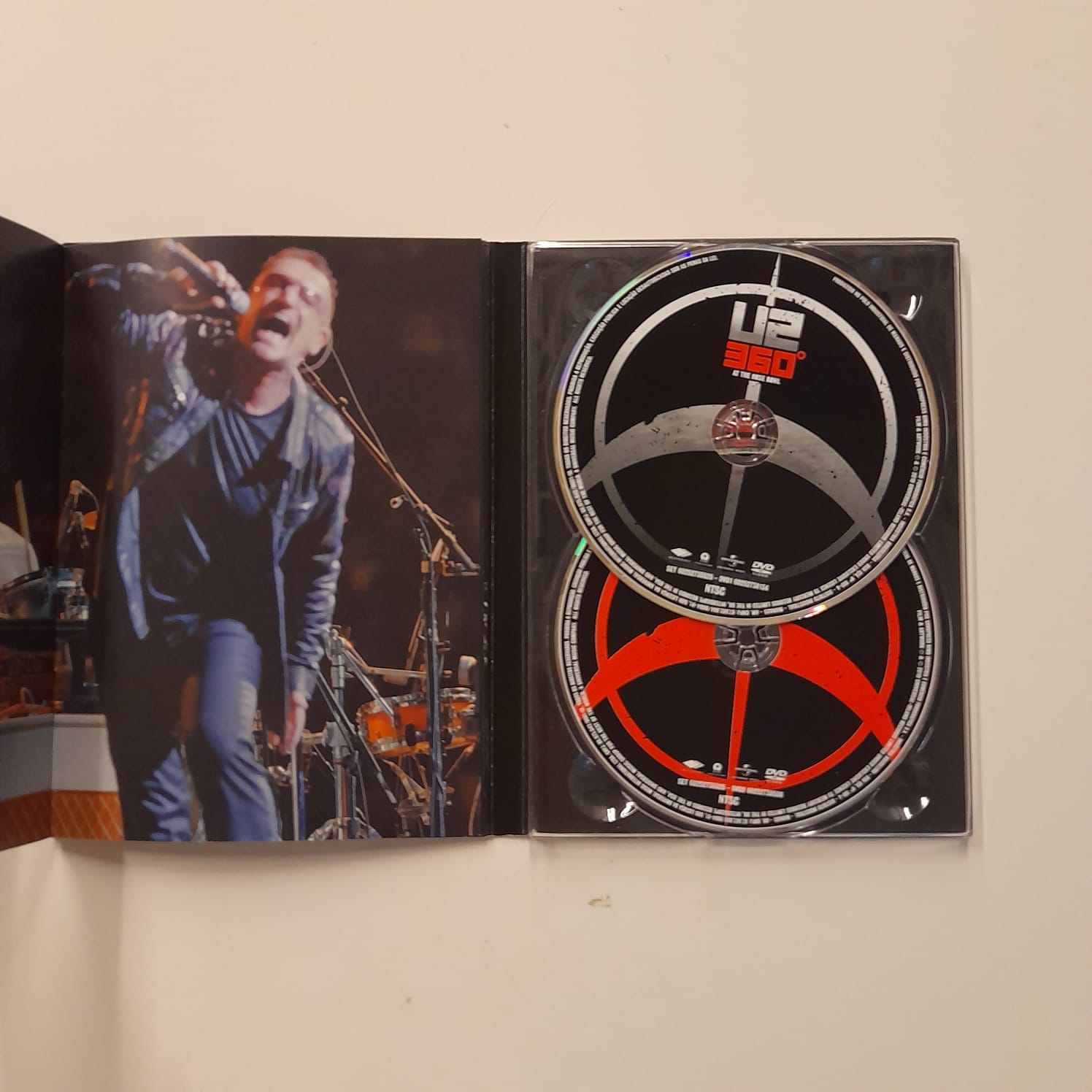 DVD U2 - 360° At The Rose Bowl - Duplo - Imagem 3